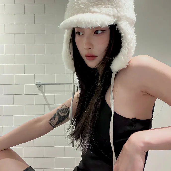 明天，我会成为谁的女友海报